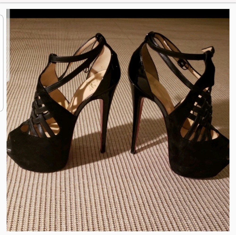 AUTHENTIC CHRISTIAN LOUBOUTIN  CARLOTA PLATFORM
